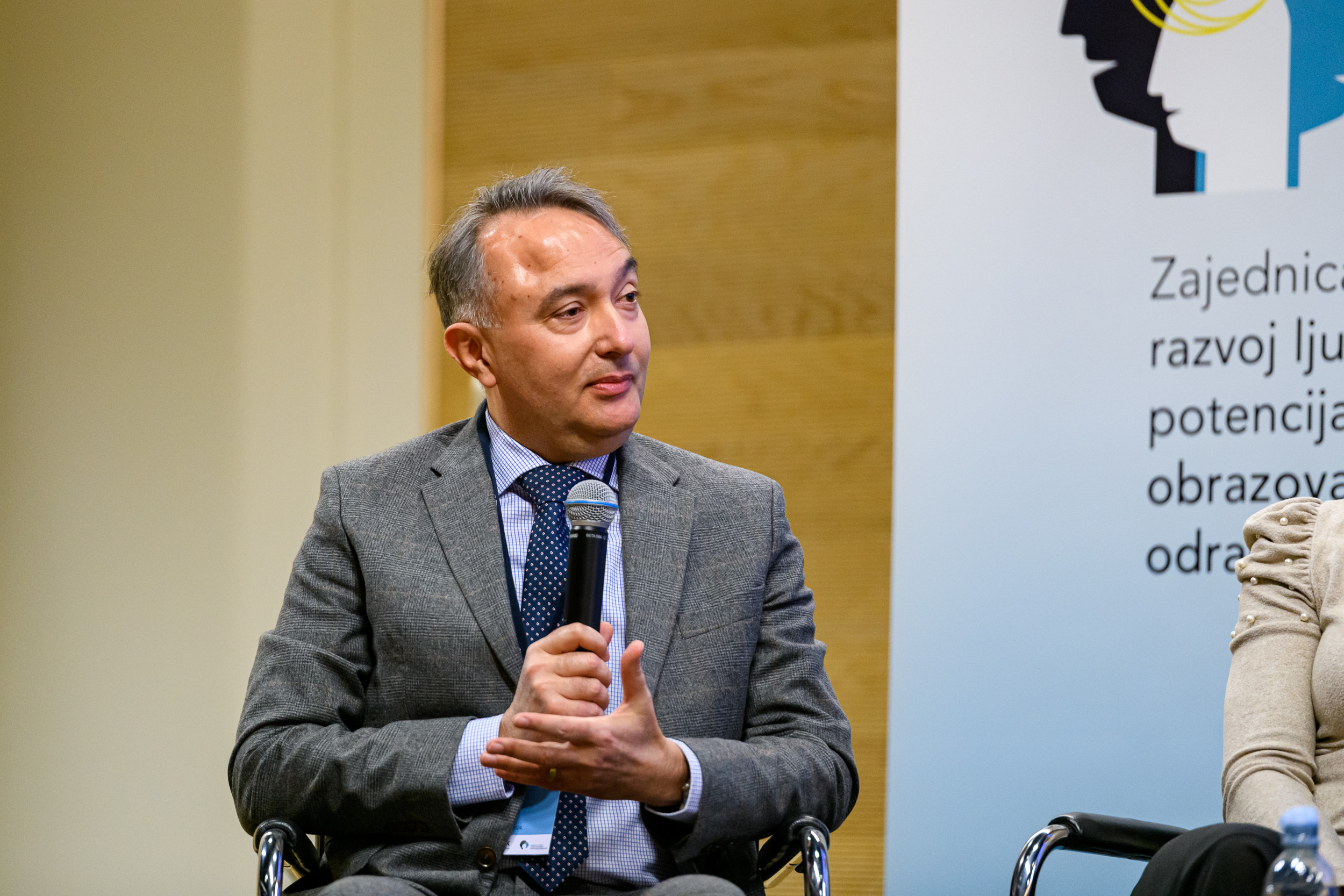1. panel Igor Pureta 2.jpg