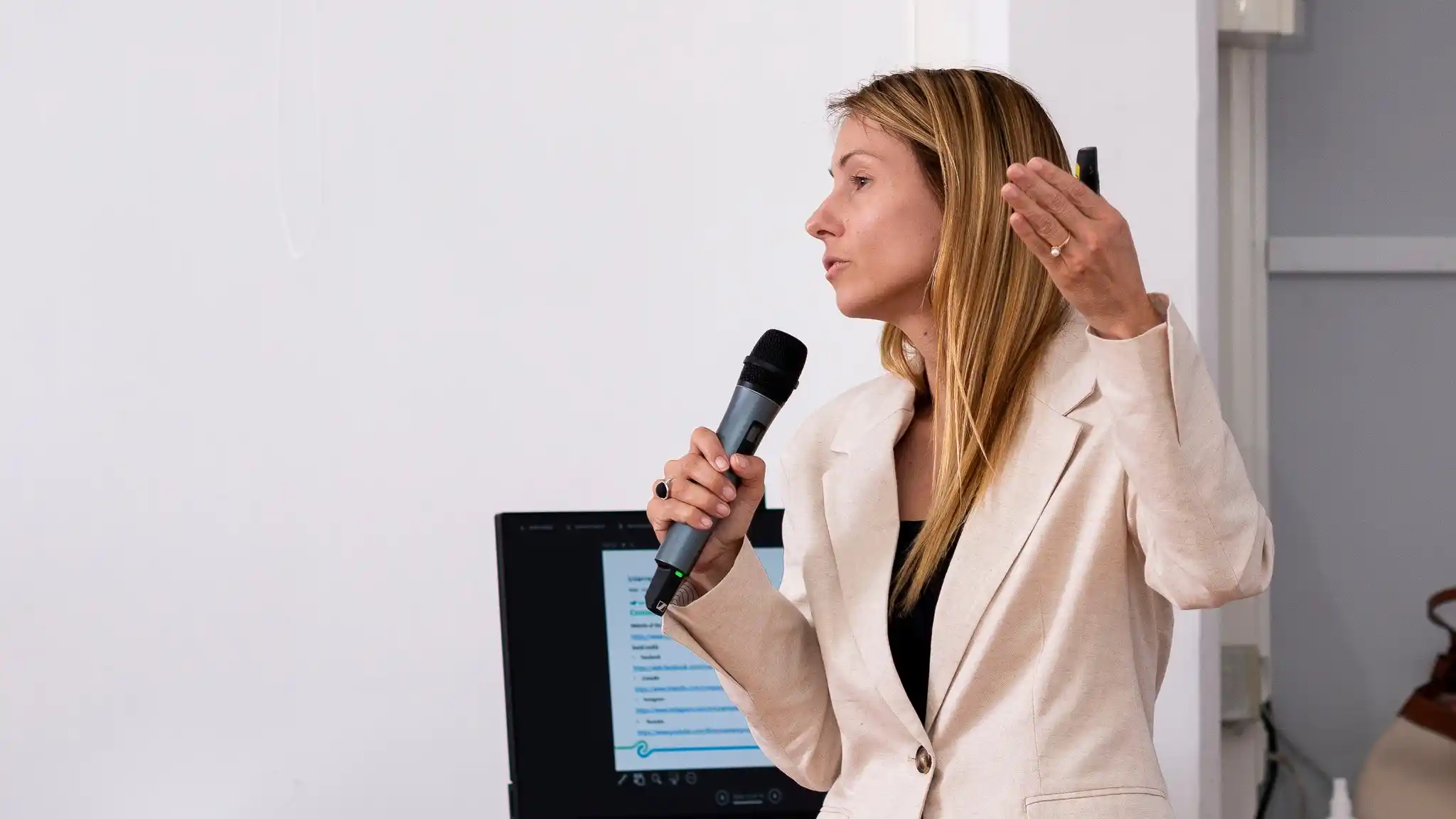 Ana Gundić predavanje.jpg