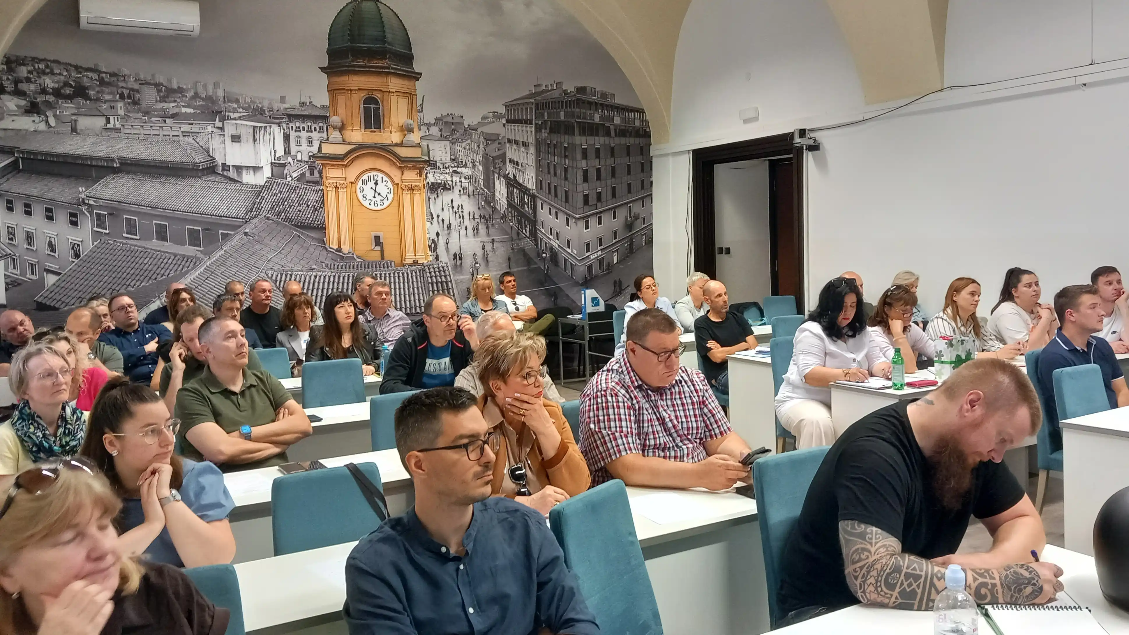 Carinski seminar ŽK Rijeka publika.jpg