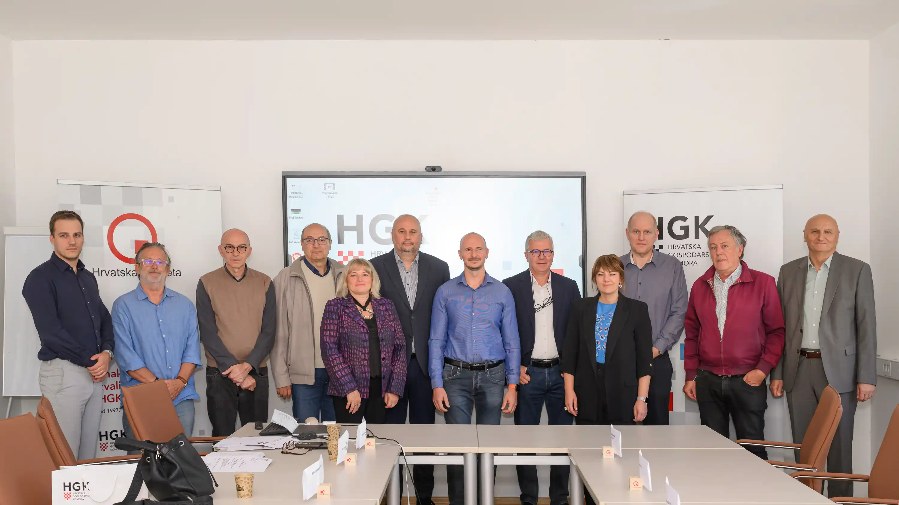 grupna foto sudionika.jpg