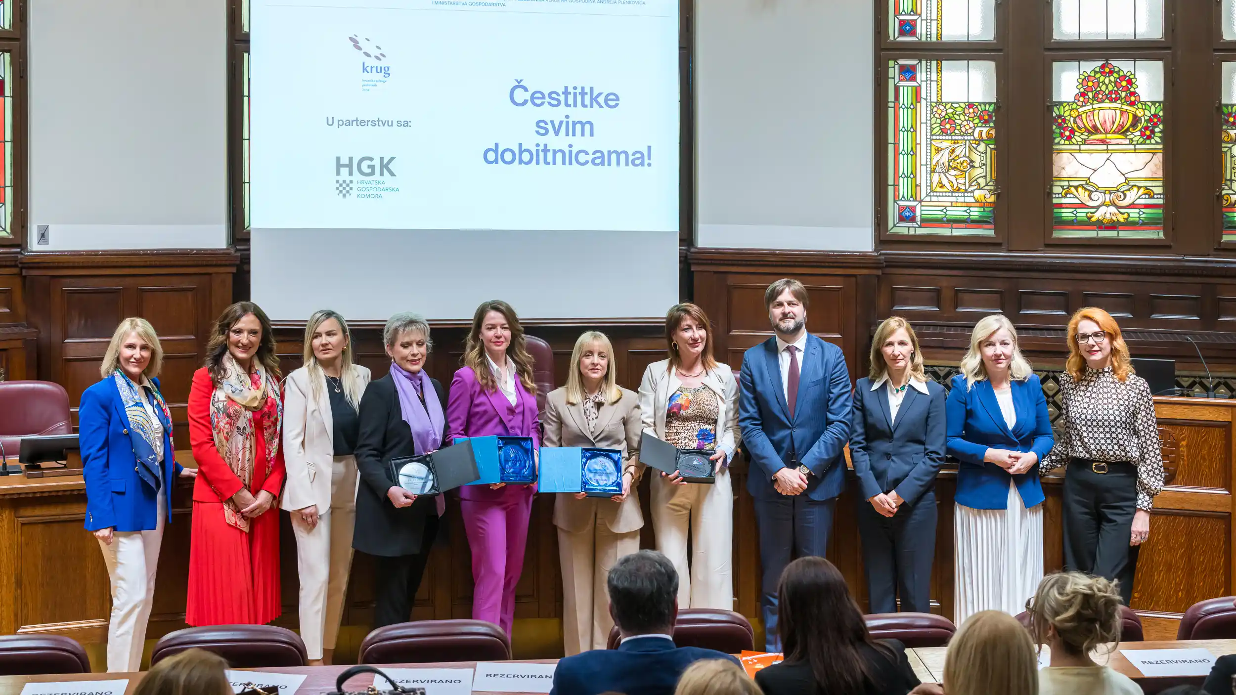 grupna fotografija dobitnika.jpg