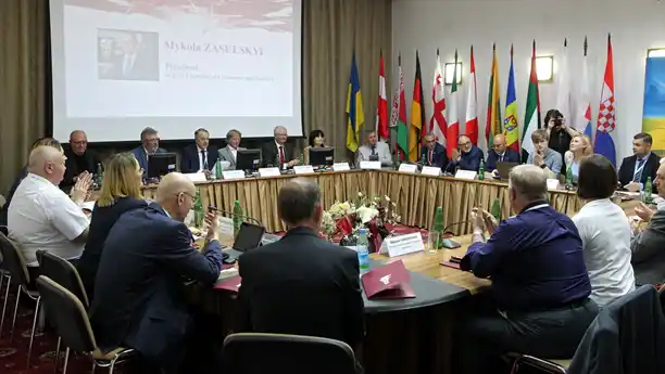 Kijevski klub_Kijev.png