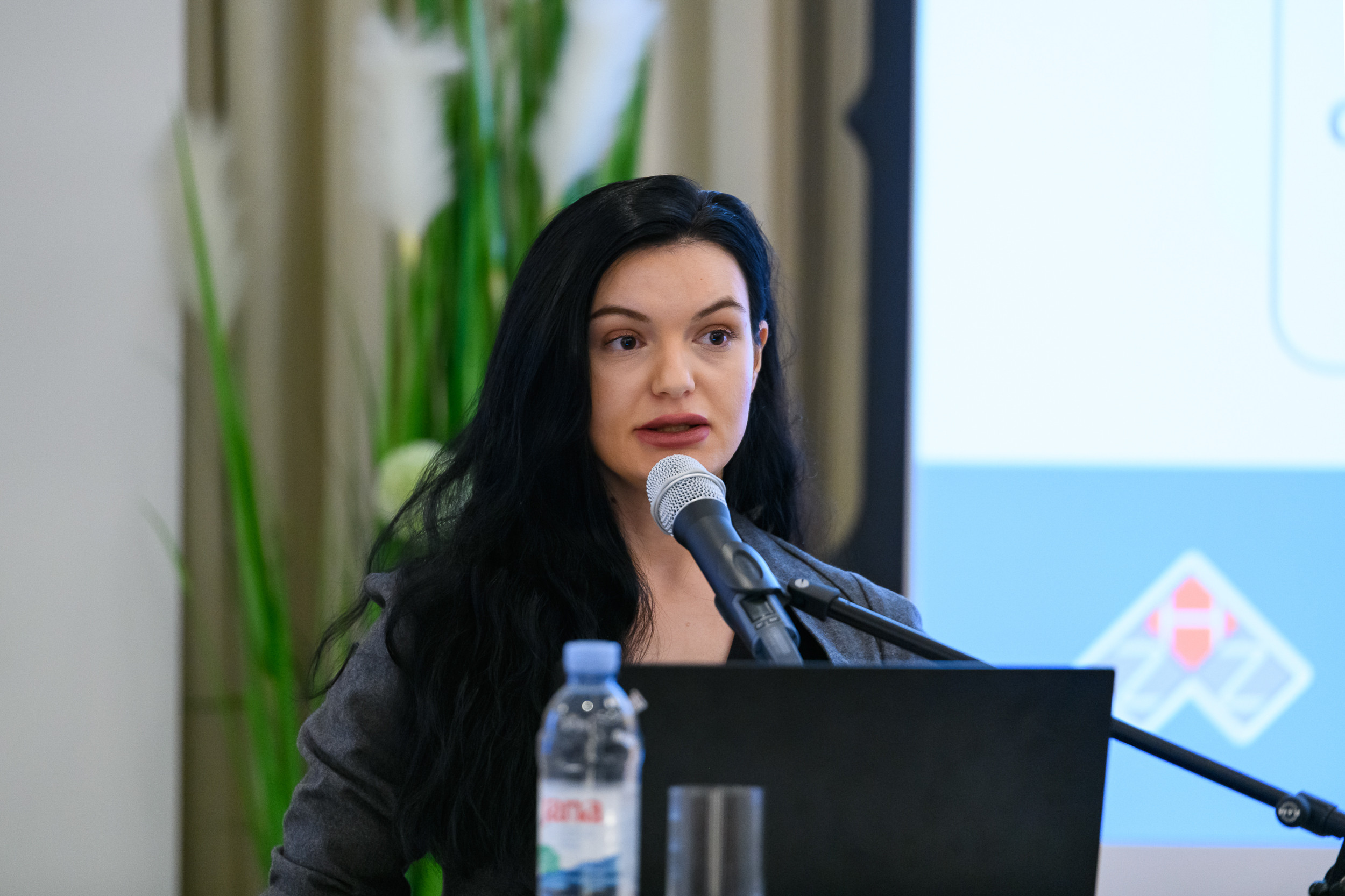 Kristina Mazalin2.jpg