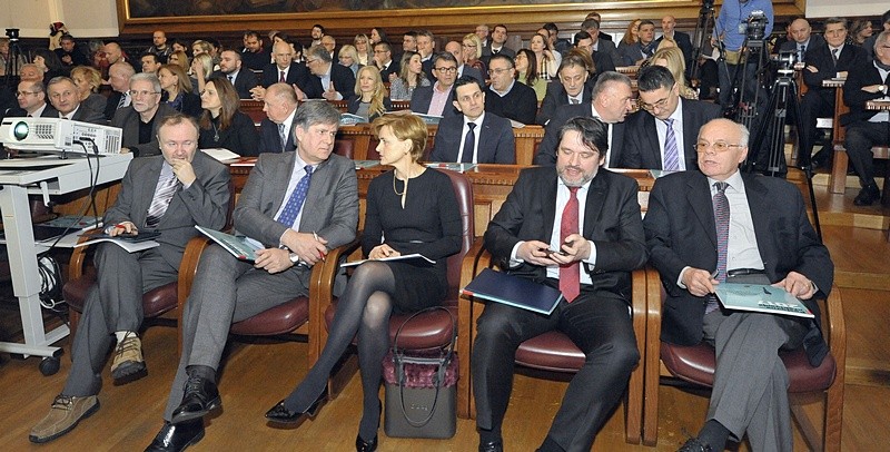 Lovrincevic_Novotny_Svaljek_Sonje_Santini_800x406.jpg