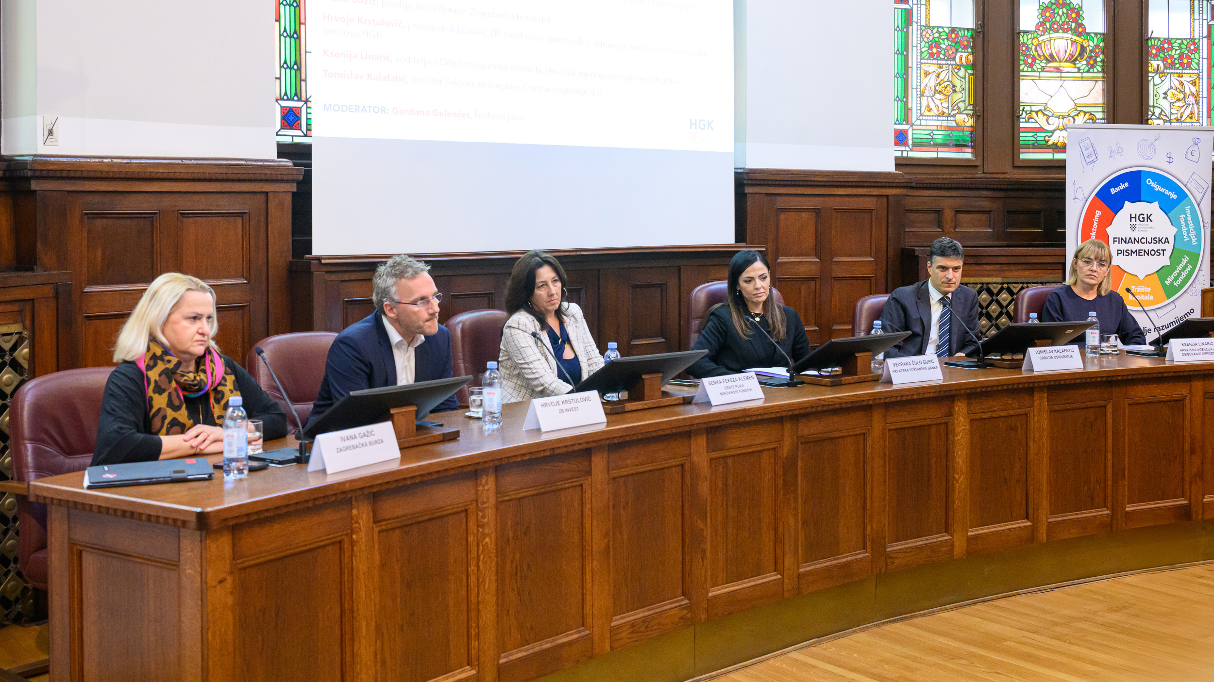 Panelisti Ivana Gažić, Hrvoje Krstulović, Senka Fekeža Klemen, Vedrana Čulo Gusić, Tomislav Kalafatić i Ksenija Linarić.jpg