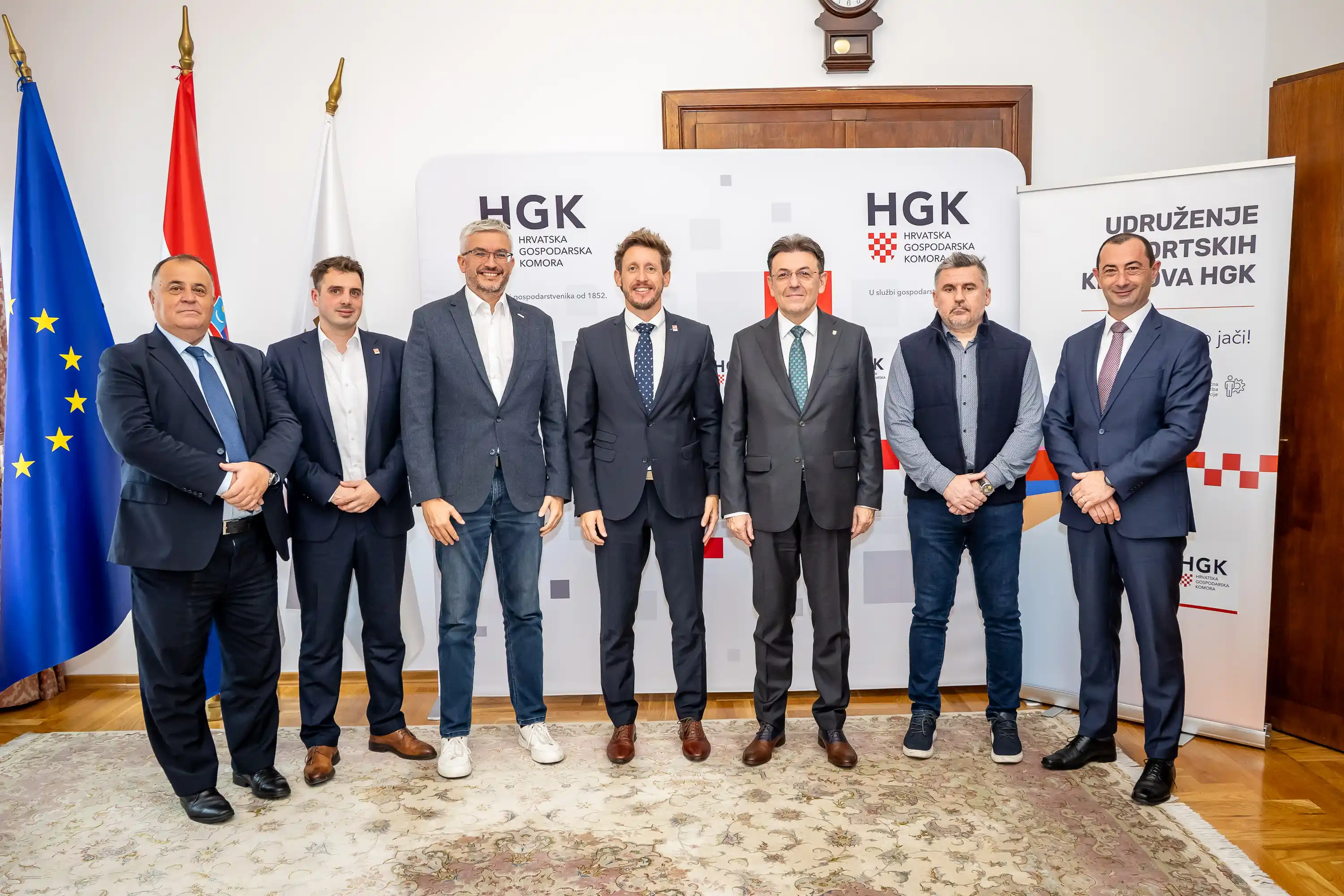 Petar Mišević, Matija Kikelj, Haris Pavletić, Nikola Vincetić, Luka Burilović, Vedran Šupuković, Branimir Kos.JPG