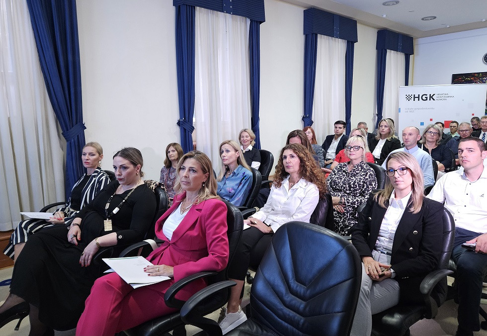Publika Zlatna kuna HGK ŽK Ri.jpg