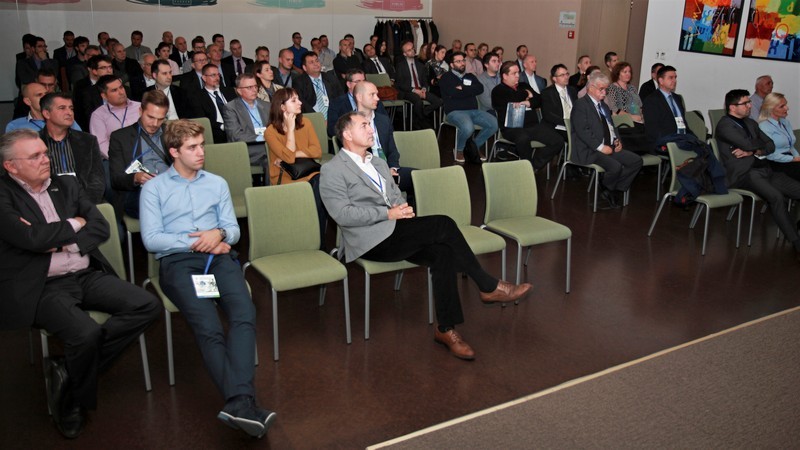 Skupnafotografija_800x450.JPG