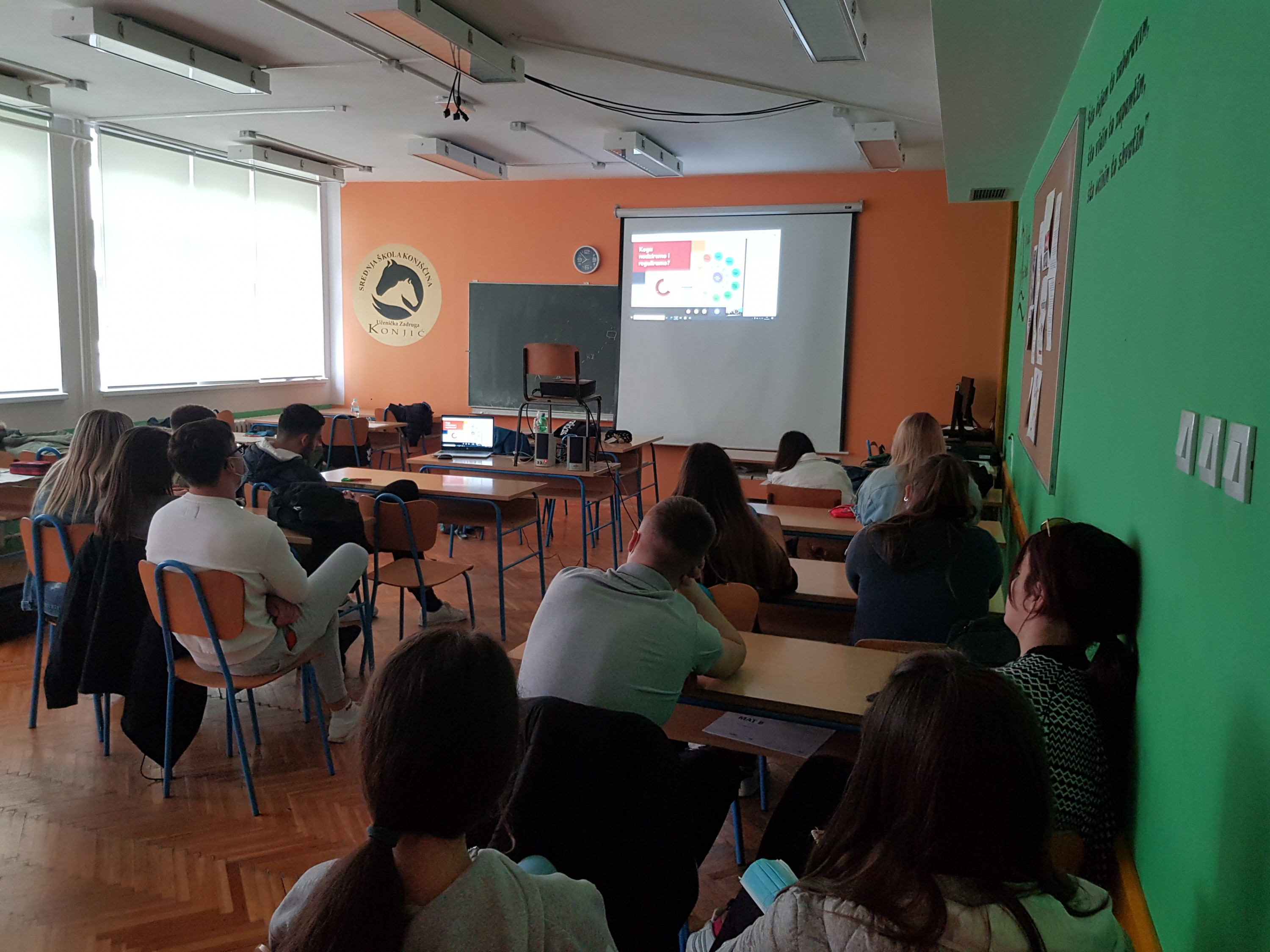 Srednja škola Konjšćina.jpg