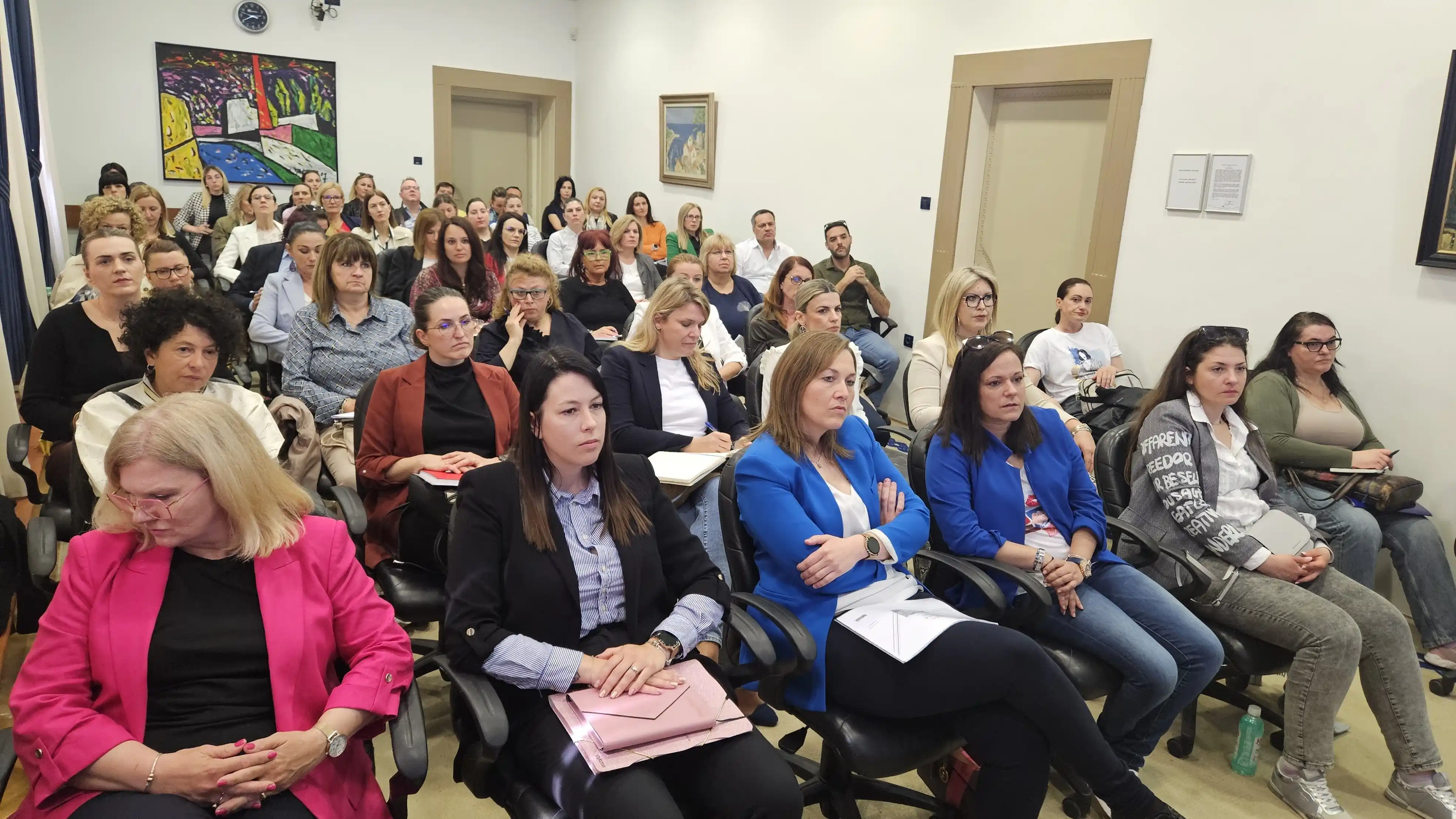 Zapošljavanje stranih radnika novi Zakon o strancima HGK ŽK Ri publika.jpg